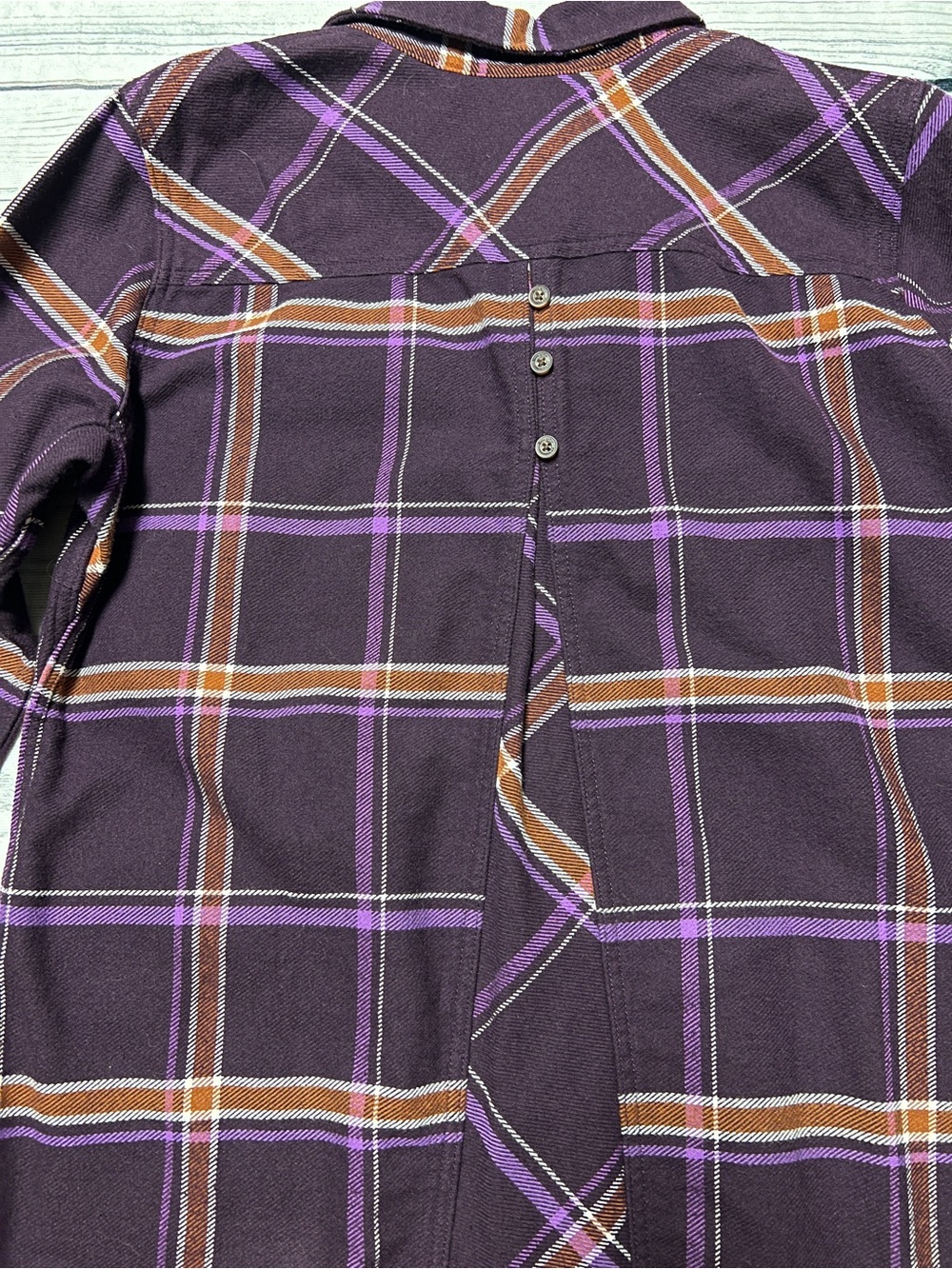 NWOT Duluth Folklore Flannel Shirt Size Medium - Picture 3 of 12